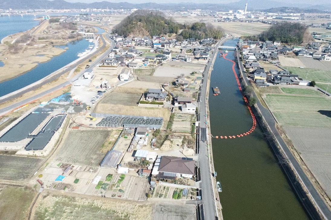 公共　河川工事（河床掘削）